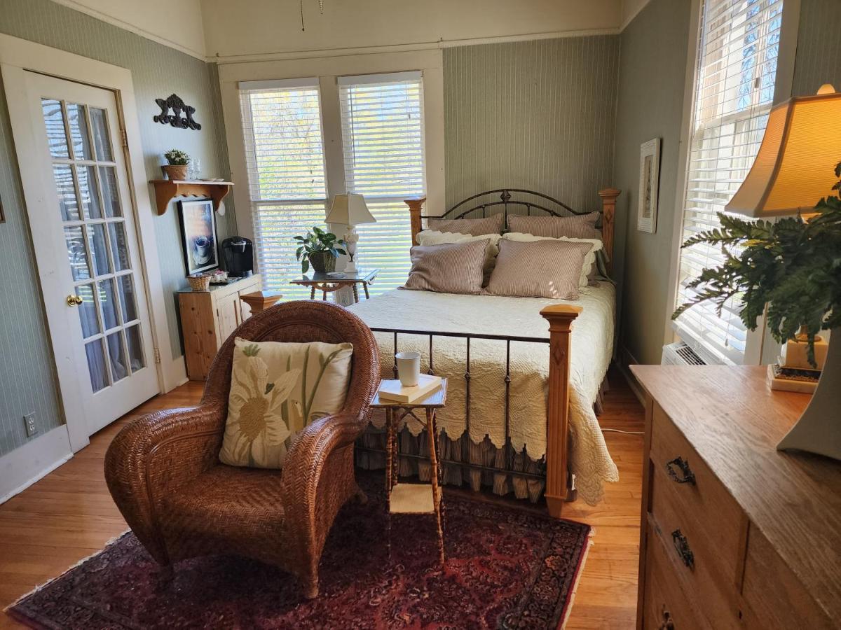 Rosemont B&B Cottages Little Rock Bagian luar foto